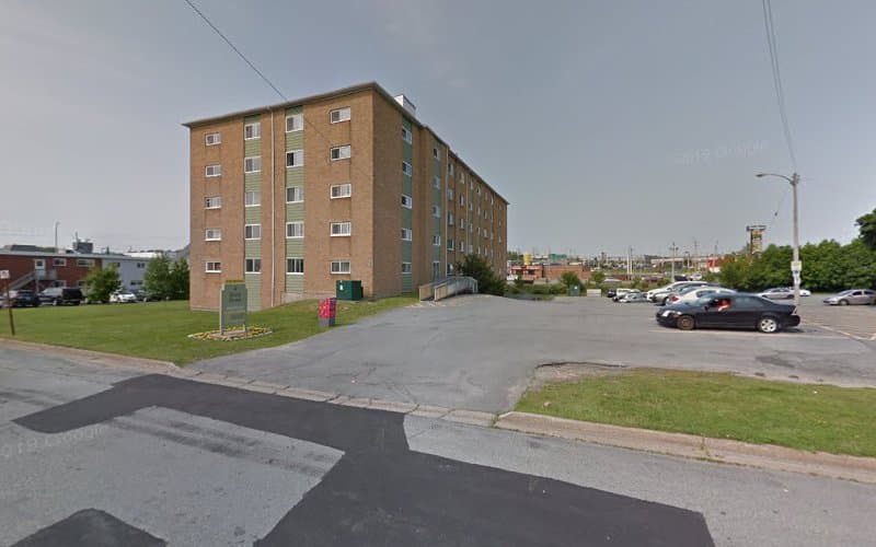 Bruce Manor - Photo 1