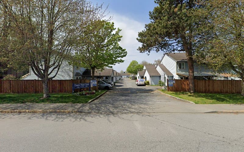 Garry Point Housing Co Op - Photo 1