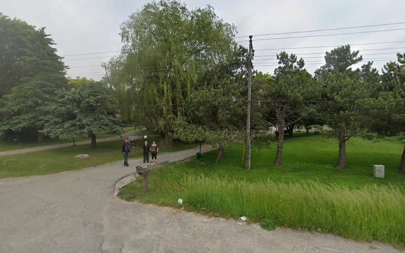 MacDonald House for Seniors Inc. - Photo 1