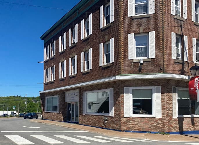 High-Crest Place Limited - Photo 1