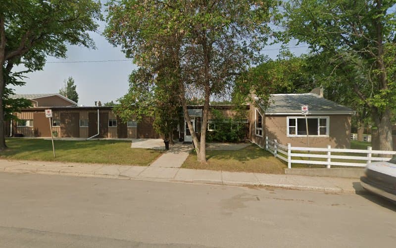 Capilano Court - Photo 1