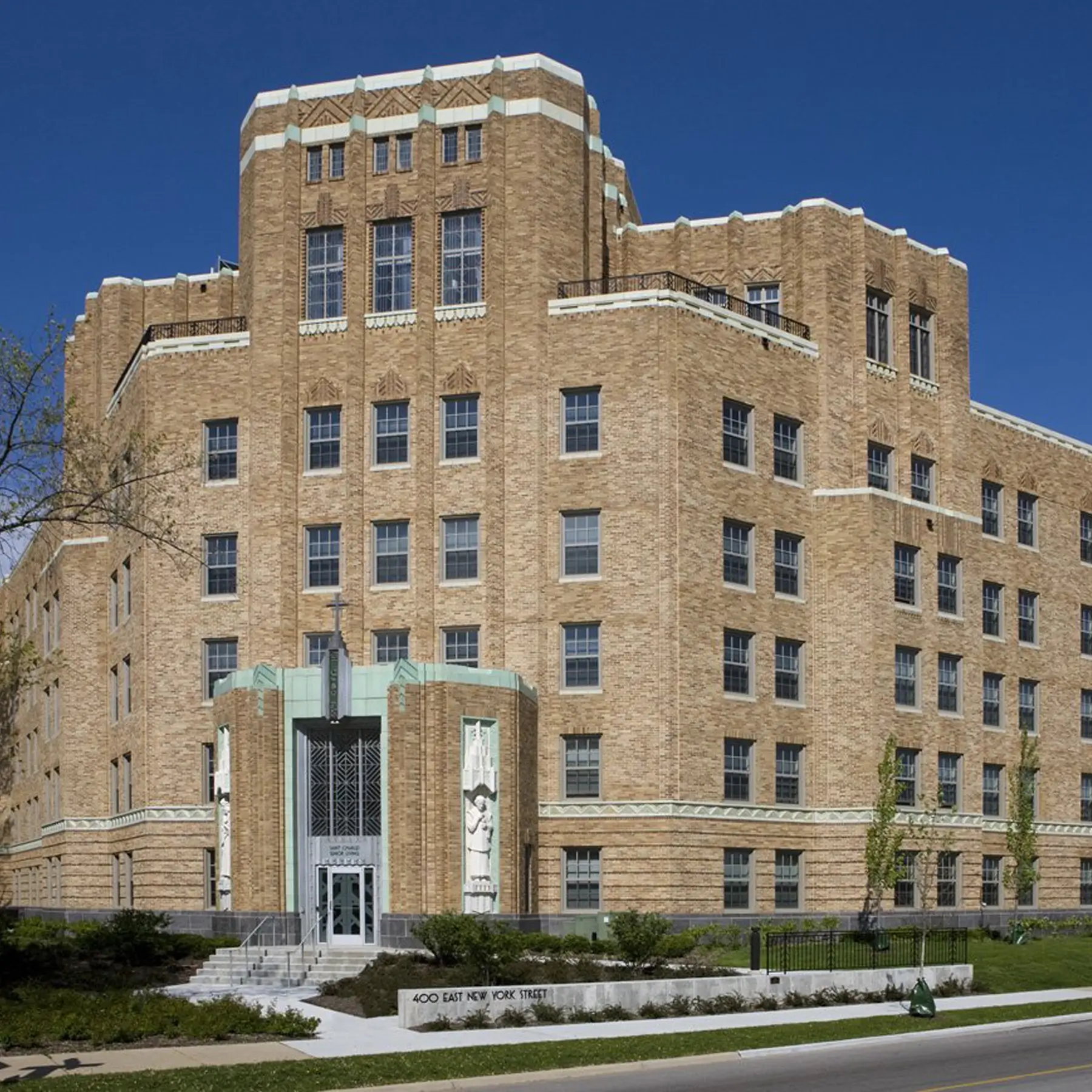 Aurora Residence - Photo 1