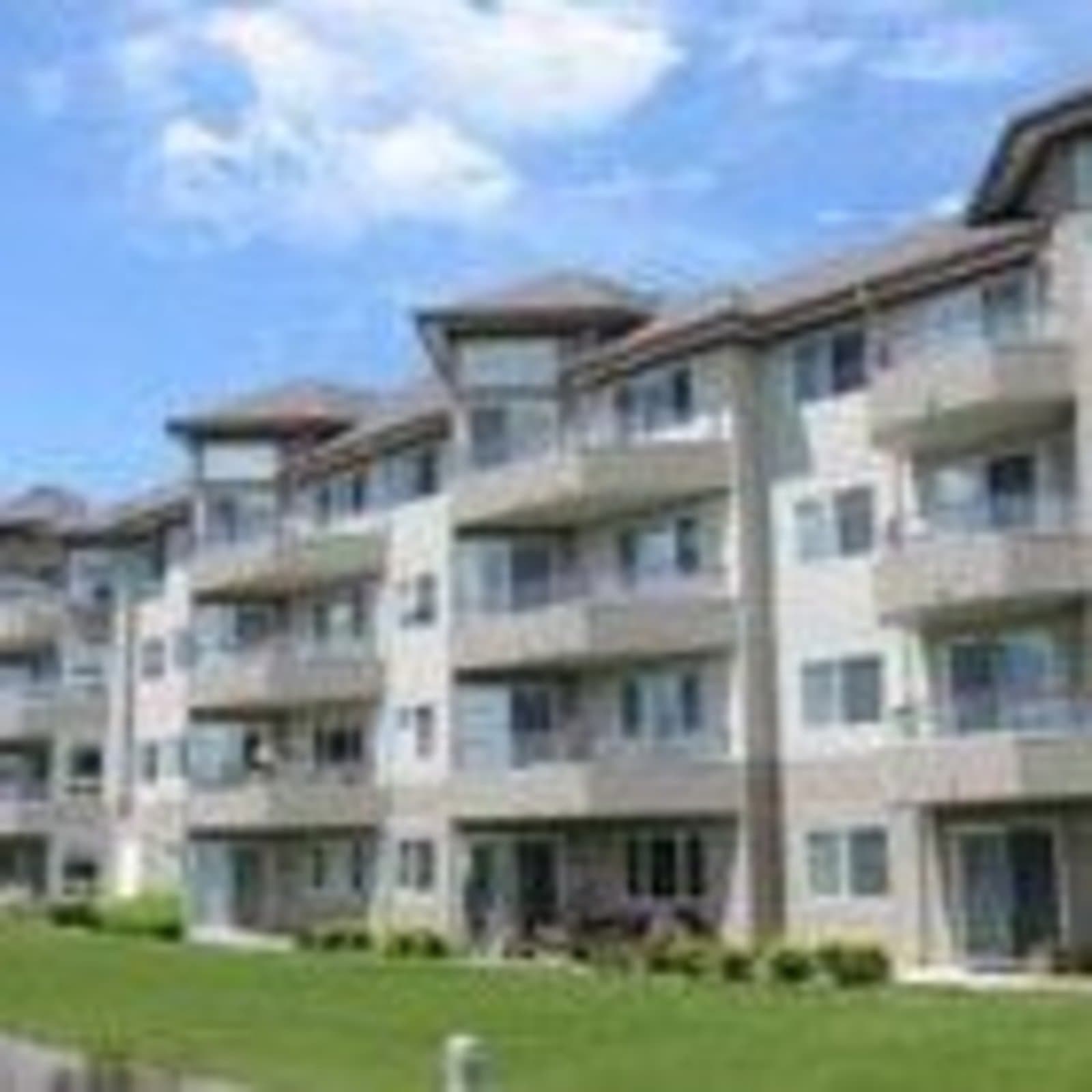 Cascade Court - Photo 1