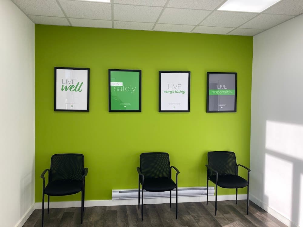 Avenue Living - Photo 1